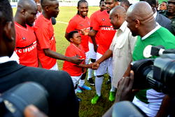 Photos: Wike knocks around with ex-Internationals, others at Joseph Yobo’s testimonial match
