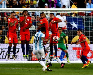 Tearful Di Maria inspires Argentina at Copa
