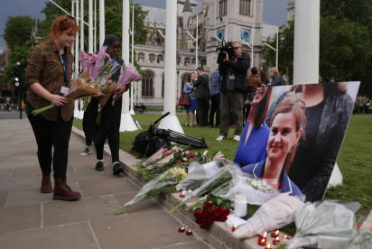 British lawmaker killed in shock attack before EU vote