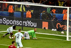 Belgium rout Hungary 4-0 to reach Euro 2016 quarter-finals