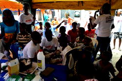 Nirvana, Access Bank mark Sickle Cell Day at Igbo Elerin community