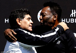 Maradona, Pele end feud