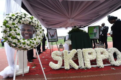 No FG fanfare as Keshi is buried
