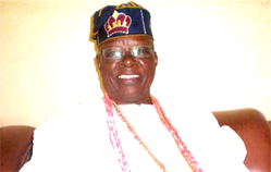Akarigbo’s death: Ogun donates N10m to RTC