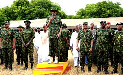That N4.9b military uniforms import