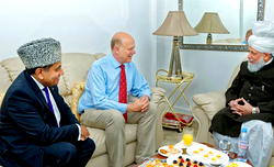 We’re not violent even under persecution- Hazrat Mirza Masroor Ahmad