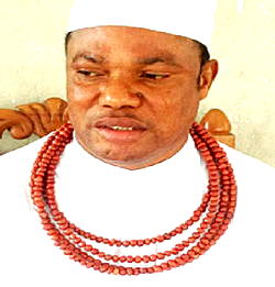 Battle over CLOs: Feuding warlords kill 10, police seize Delta monarch