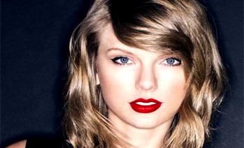 Taylor Swift breaks down at groping trial