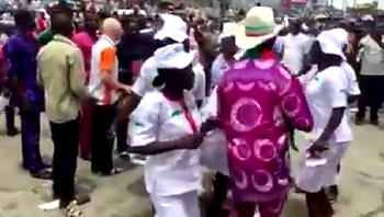 Video: Jubilations by PDP members on the streets of P/Harcourt after N/Convention