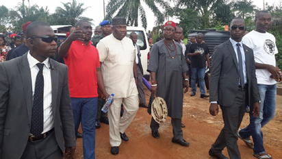 Photos: Gov Ugwuanyi visits Enugu community attacked by Fulani Herdsmen