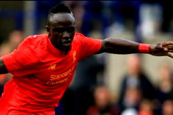 Mane sparkles as Liverpool crush Barcelona