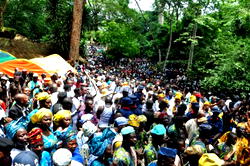 Nigerians look to traditional gods for economic salve