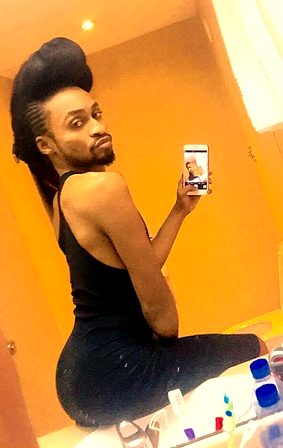 Denrele flaunts his butt in new sexy photos