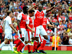 Kanu scores hat-trick in Gunners veterans match