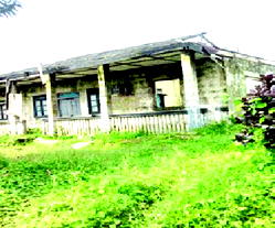 CORPSES ABANDONED AS …Calabar families go to war over inheritance
