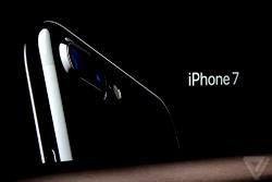 BREAKING: Apple unveils iphone 7, 7 plus
