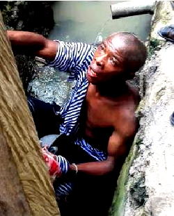 Residents foil kidnap attempt in Lagos, apprehend suspect