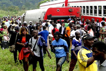 One killed as train runs into traders, vehicles in Enugu