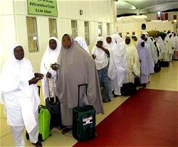 LAGOS BAGS AWARD FOR BEST STATE IN 2016 HAJJ PILGRIMAGE, SIX OTHERS