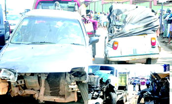 How mother, twin kids died in Ibadan autocrash