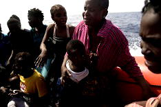100 migrants rescued from desert in Niger