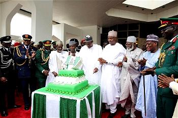Nigeria @56(Photos): Buhari cuts Independence cake
