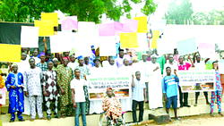 Protesters storm S-Court, insist arrested judges must step down