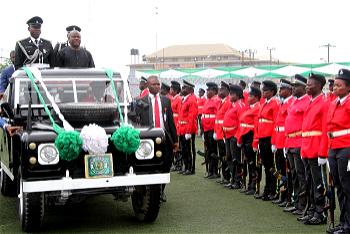 Photos: Students defy rain, awe Wike with colorful independence parade