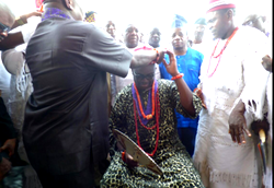 Igbo confer chieftaincy title of Nwanne – De – Namba  of Igboland on Fayose