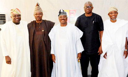 CONSTITUTIONAL AMENDMENT:  S-West govs agree on common position