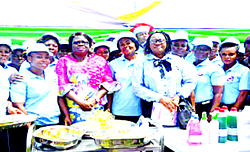 Umahi extends benevolence to Ebonyi teenage hawkers