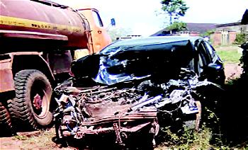 16 Hindu pilgrims killed in India bus crash
