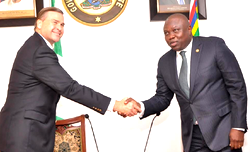 Photos: Gov. Ambode receives US ambassador to Nigeria, Mr. Stuart Symington at Lagos House