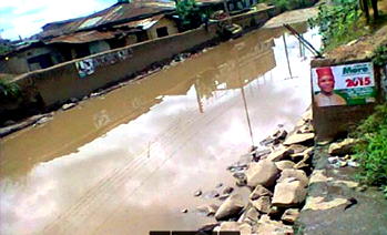 Residents cry to Ikpeazu over robbery attacks, bad roads
