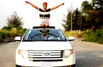 Alizee signs with Asian record label, Petra entertainment