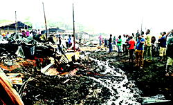 5 persons pass out as fire razes Nnewi timber market