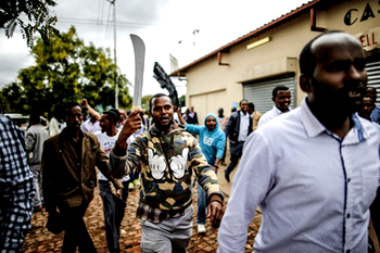 S/African police use rubber bullets, stun grenades to disperse anti-migrant rally
