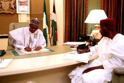Breaking: Buhari resumes office, receives briefing from Osinbajo