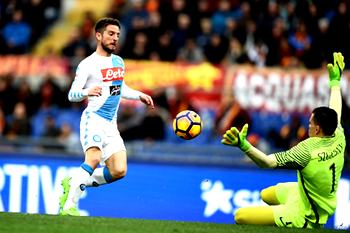 Mertens at the double as Napoli conquer Roma
