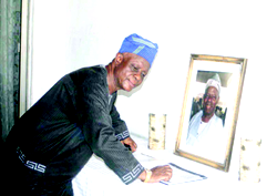 Fayose, Fayemi, Afenifere, monarchs, others mourn Gen. Adebayo