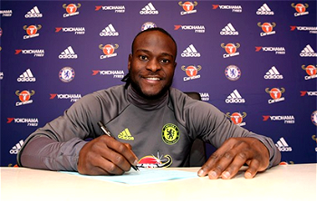 Soccer-Chelsea’s Moses credits Conte for reviving his career