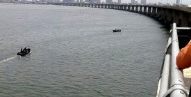Pirates attack Lagos Lagoon Restaurant, steal 2 luxury boats