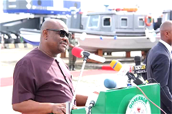 Rivers donates 8 assault gunboats to Navy