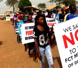 Video: Kogi State University students in protest