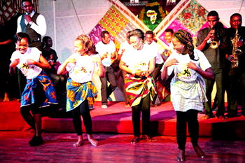 Building bridges, live poetry resonates with Kakadu