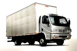 Mercedes-Benz joins medium duty truck segment with Accelo