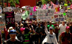 In California, rebel Berkeley fights Trump over migrants