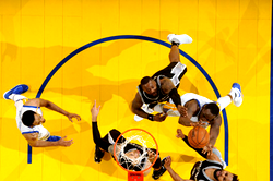 NBA: Warriors rally to stun Spurs after Leonard goes down