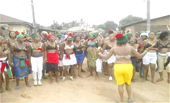 Video: The soldiers have seized four of our women, tore our clothes – Biafra women protest