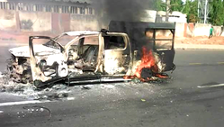 Car dealers set Customs’ vehicle ablaze in Kaduna